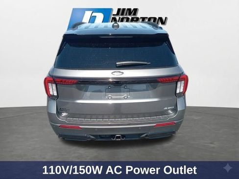 Used 2025 Ford Explorer ST-Line w/ Premium Package AWD/4WD image 9