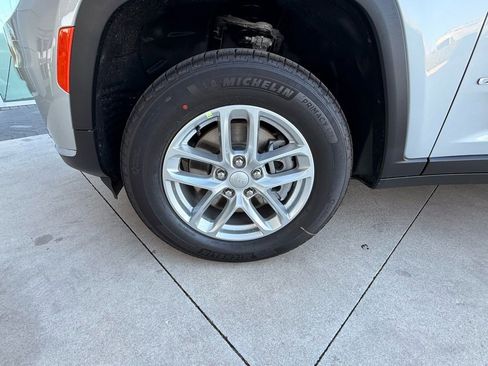 New 2026 Jeep Grand Cherokee L Laredo AWD/4WD image 31