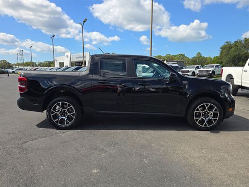 New 2025 Ford Maverick Lariat w/ 4K Tow Package image 3