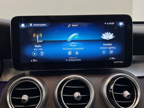 Used 2022 Mercedes-Benz GLC 300 4MATIC image 16