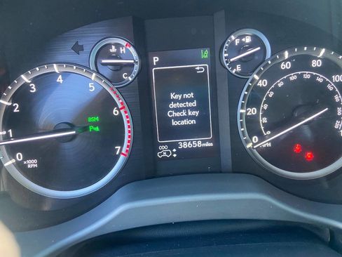 Used 2022 Lexus GX 460 Luxury image 18