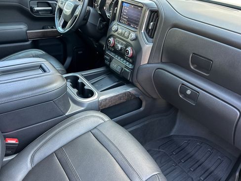 Used 2021 GMC Sierra 1500 Denali w/ Denali Premium Package AWD/4WD image 14