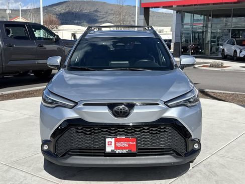 Used 2023 Toyota Corolla Cross XSE w/ Convenience Package image 3