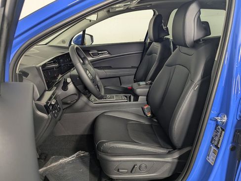 New 2026 Kia Sportage EX FWD image 12