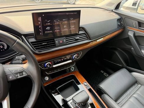 Certified 2023 Audi Q5 2.0T Premium Plus w/ Premium Plus Package AWD/4WD image 19