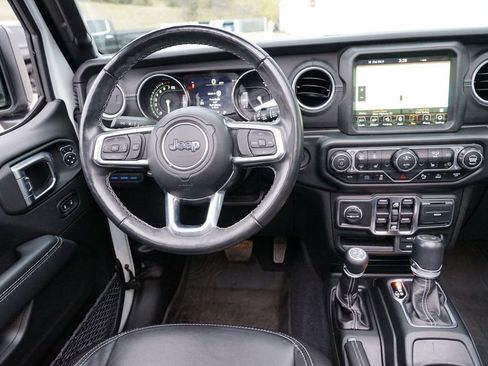 Used 2022 Jeep Wrangler Unlimited Sahara w/ Cold Weather Group image 20