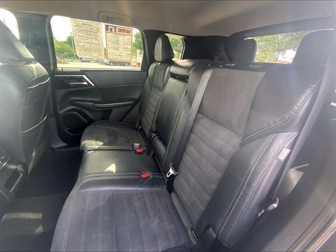 Used 2022 Mitsubishi Outlander SE AWD/4WD image 30