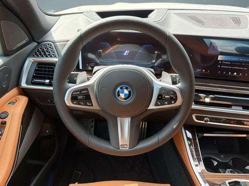 New 2026 BMW X5 xDrive50e w/ M Sport Package AWD/4WD image 11