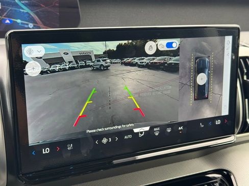 New 2025 Ford Expedition Active image 11