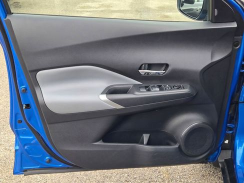 Used 2023 Nissan Kicks SR w/ SR Premium Package image 27