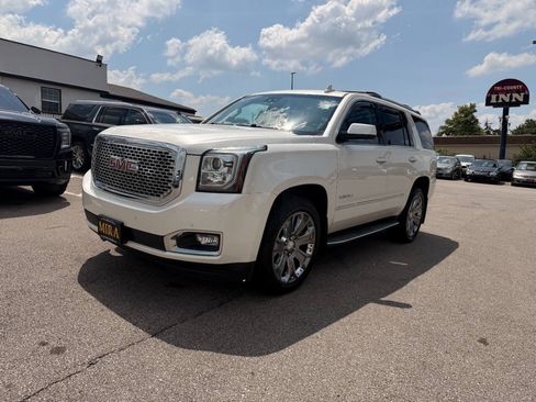 Used 2015 GMC Yukon Denali w/ Open Road Package AWD/4WD image 67