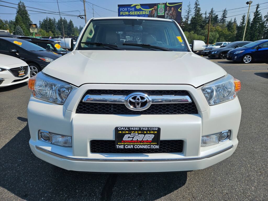 Used 2012 Toyota 4Runner Limited AWD/4WD image 2
