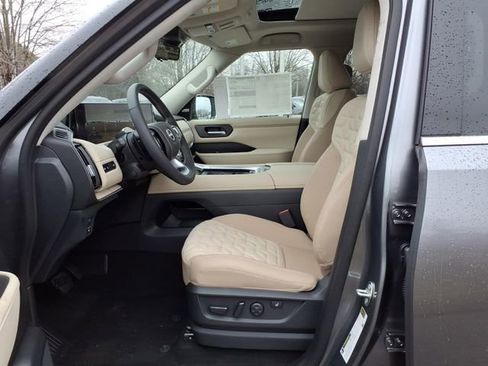 New 2026 Nissan Armada Platinum Reserve image 6