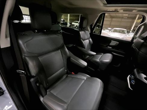 Certified 2025 Ford Expedition Active AWD/4WD image 26