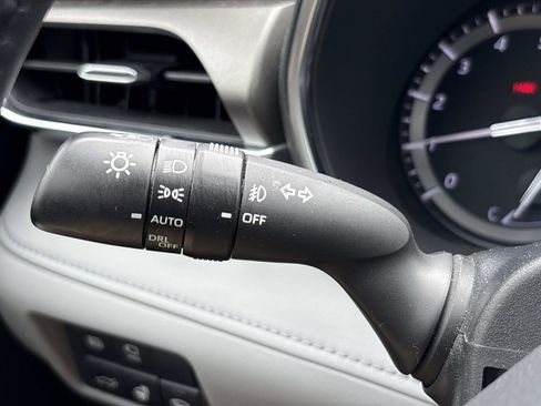 Used 2021 Toyota Highlander Limited AWD/4WD image 20