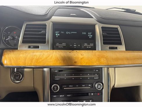 Used 2010 Lincoln MKS FWD image 18