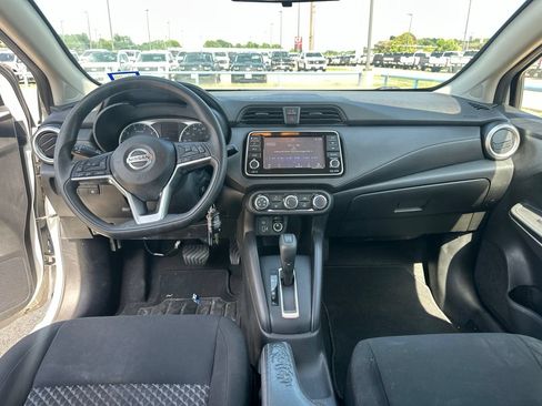 Used 2022 Nissan Versa S FWD image 14