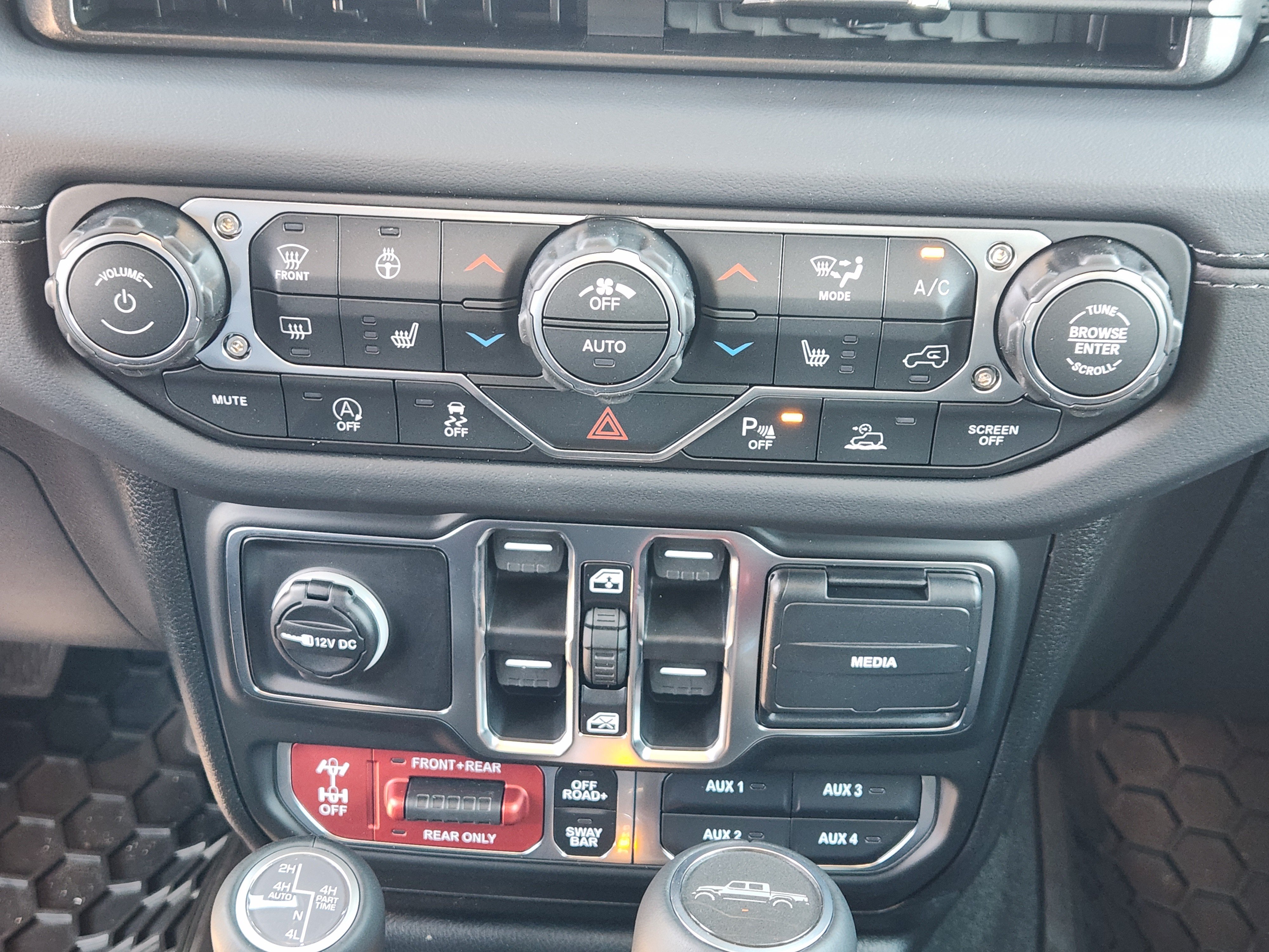 New 2026 Jeep Gladiator Rubicon AWD/4WD image 15