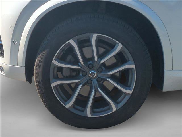 Used 2018 Volvo XC90 T6 Momentum w/ Convenience Package AWD/4WD image 9