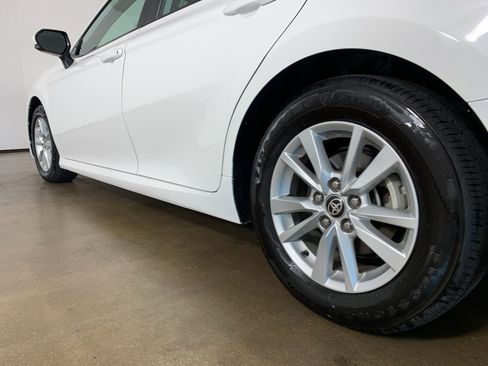Used 2025 Toyota Camry LE image 38