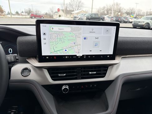 New 2026 Ford Explorer Active w/ Active Comfort Package image 22