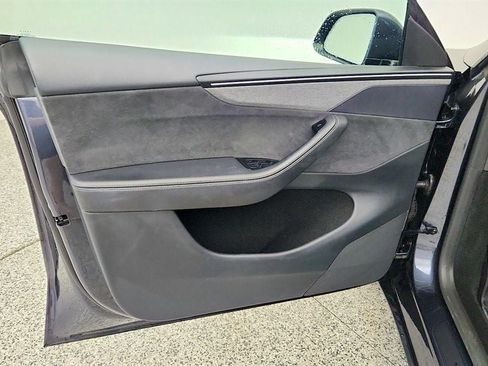 Used 2026 Tesla Model Y Long Range AWD/4WD image 11