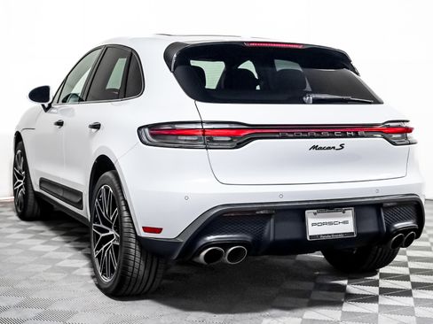Certified 2022 Porsche Macan S w/ Premium Package Plus image 3