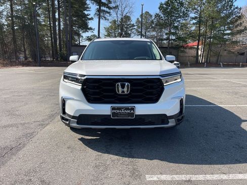 Certified 2024 Honda Pilot Elite image 4