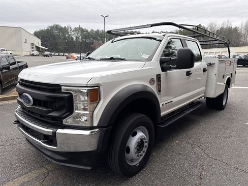 Used 2021 Ford F450 XL w/ Power Equipment Group image 3