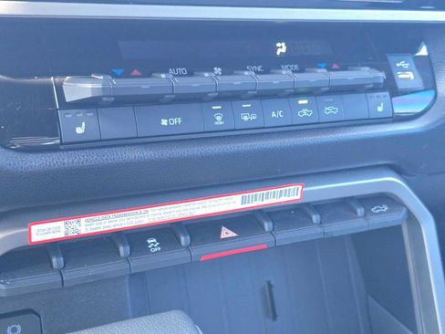 Used 2025 Toyota Tundra SR5 w/ SR5 Premium Package AWD/4WD image 30