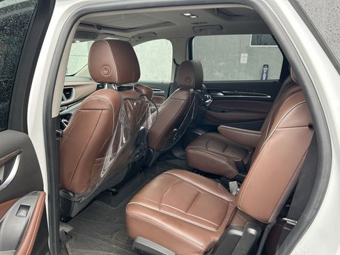 Used 2018 Buick Enclave Avenir w/ Avenir Technology Package image 12