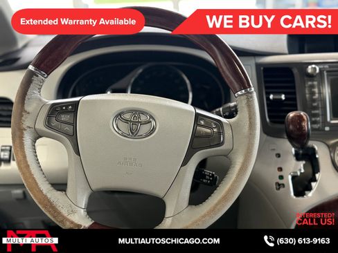 Used 2011 Toyota Sienna XLE image 19