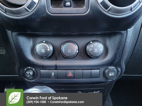 Used 2013 Jeep Wrangler Unlimited Sport image 28