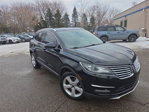 Used 2018 Lincoln MKC Premiere image 3
