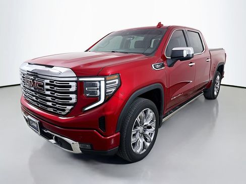 Used 2024 GMC Sierra 1500 Denali AWD/4WD image 3
