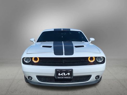 Used 2016 Dodge Challenger R/T Plus image 9