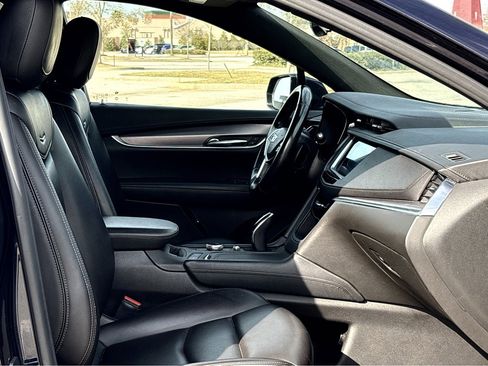 Used 2021 Cadillac XT5 Luxury image 30