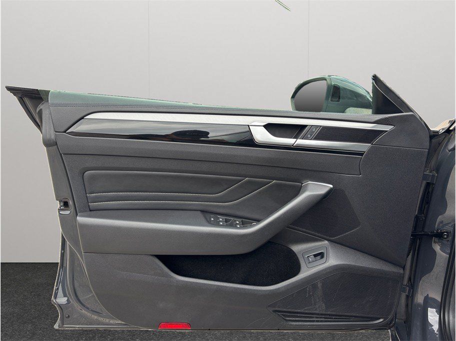 Used 2021 Volkswagen Arteon SE FWD image 19