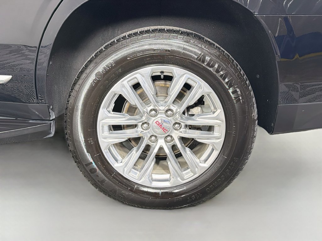 Used 2024 GMC Yukon SLT AWD/4WD image 32