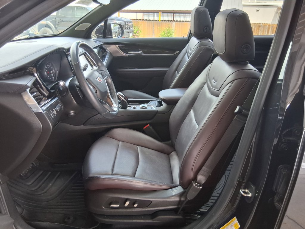 Used 2020 Cadillac XT6 Premium Luxury FWD image 18