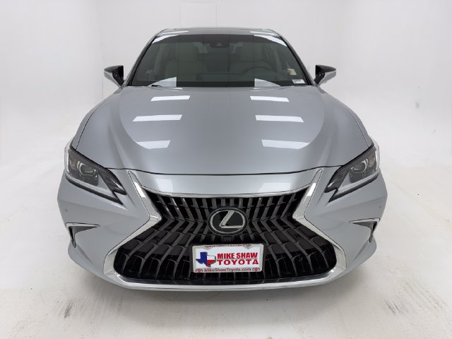 Used 2025 Lexus ES 300h w/ Technology Package FWD image 3