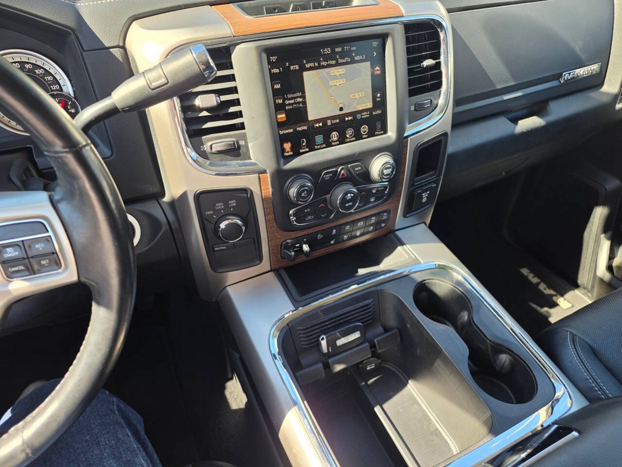 Used 2017 RAM 2500 Laramie w/ Sport Appearance Group AWD/4WD image 30