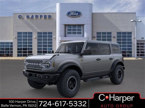 New 2025 Ford Bronco Badlands w/ Sasquatch Package image 1