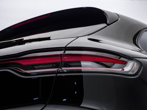 New 2026 Porsche Macan AWD/4WD image 13