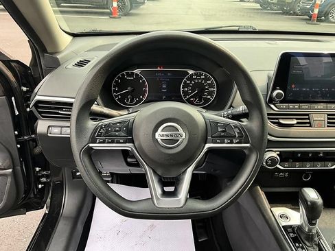 Used 2019 Nissan Altima 2.5 S FWD image 30