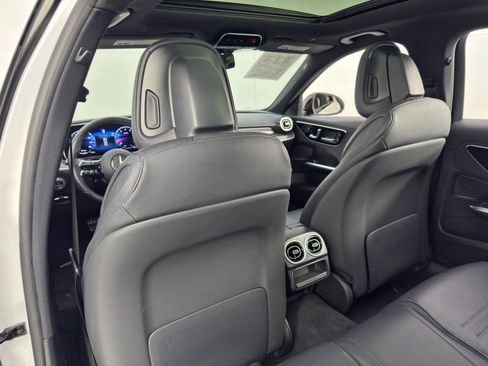 Used 2022 Mercedes-Benz C 300 C 300 w/ AMG Line w/ Night Package image 37