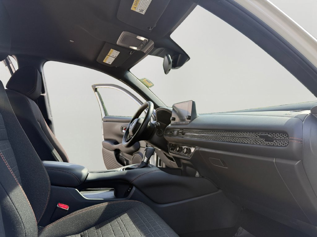 Certified 2025 Honda HR-V Sport image 11