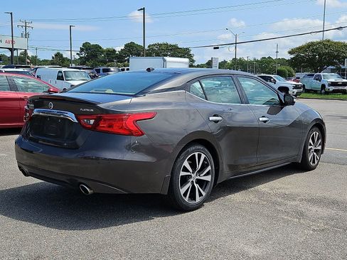 Used 2016 Nissan Maxima Platinum FWD image 3