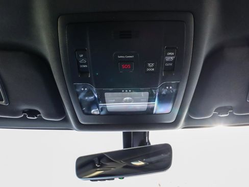 Used 2016 Lexus RC F image 35