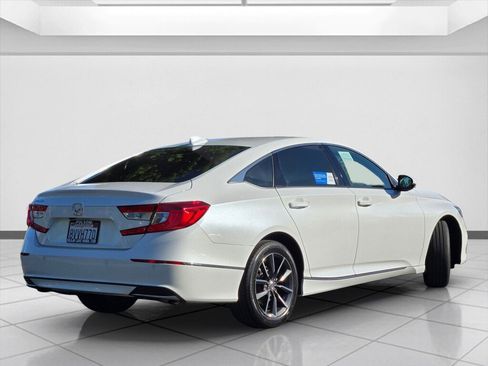 Certified 2021 Honda Accord EX-L image 5